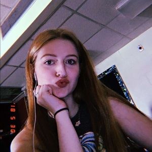 Meet your Posher, Jillian